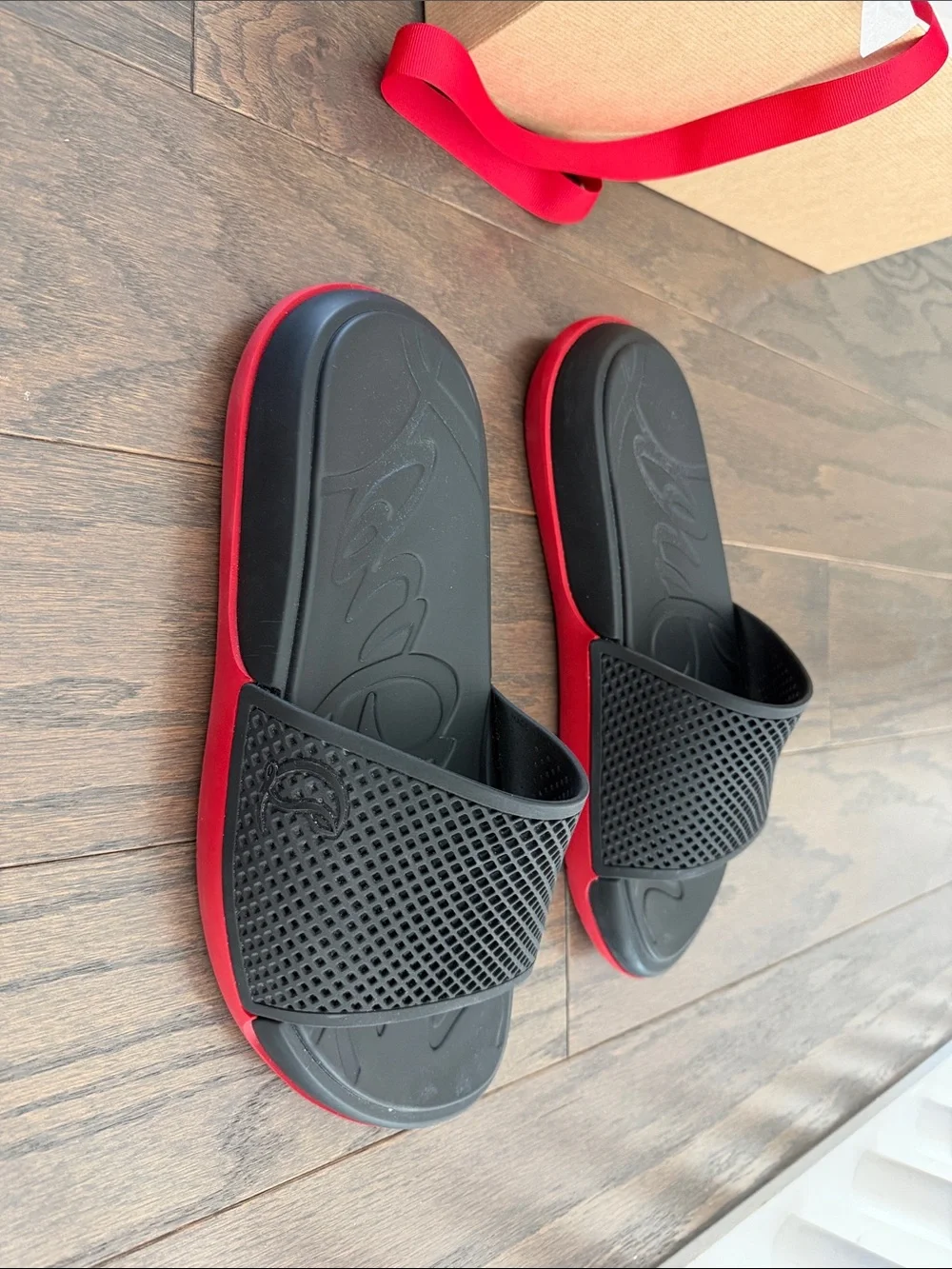 Men's Black Slide Sandals with Red Trim Christian Louboutin New beach slides